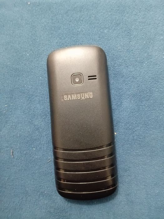 Продам простой телефон samsung E3309 duos.