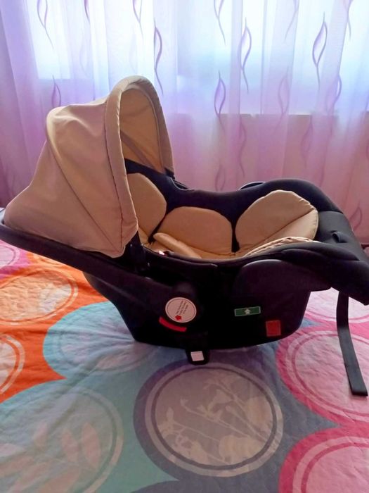 Детско столче за кола Chipolino Amore i-Size (40–85 см)