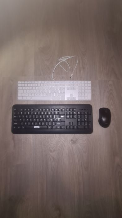 1+1 Tastatură Apple +Wireless +mouse