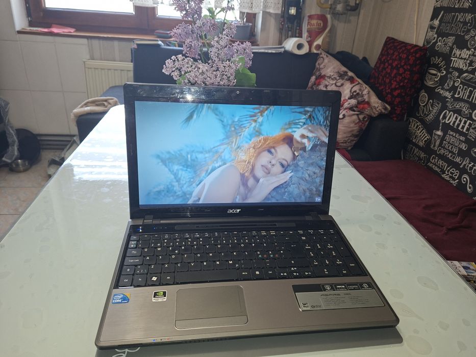 Acer Aspire 5745g, Intel i5, 500 gb, video dedicat,  6 gb ram