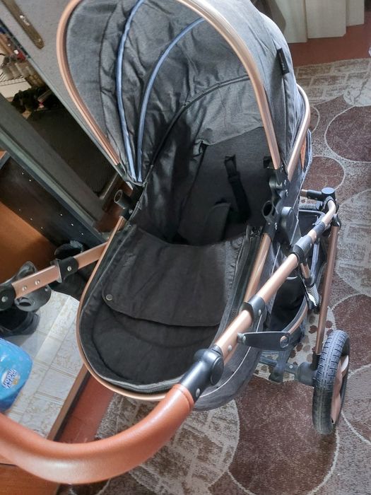 Продам коляску демисезон