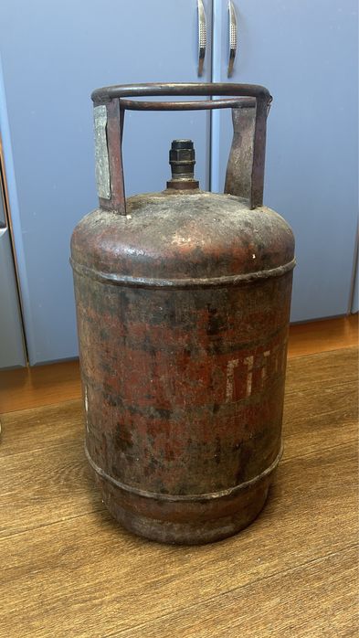 Газ баллон в хорошем состоянии