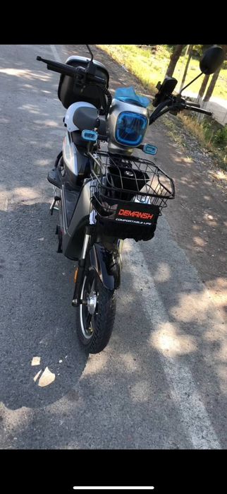 Skuter sotiladi arzon