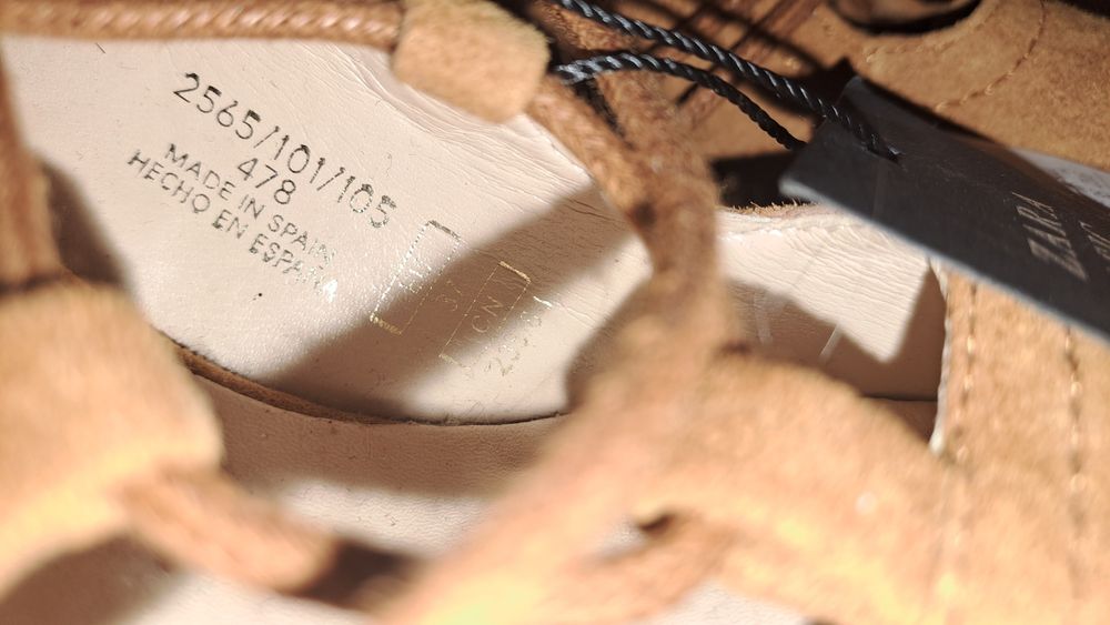 Vand sandale dama Zara Basic, piele nr 37, produs NOU