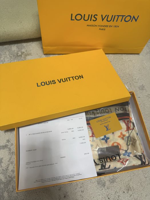 Шелковый платок в стиле Louis Vuitton