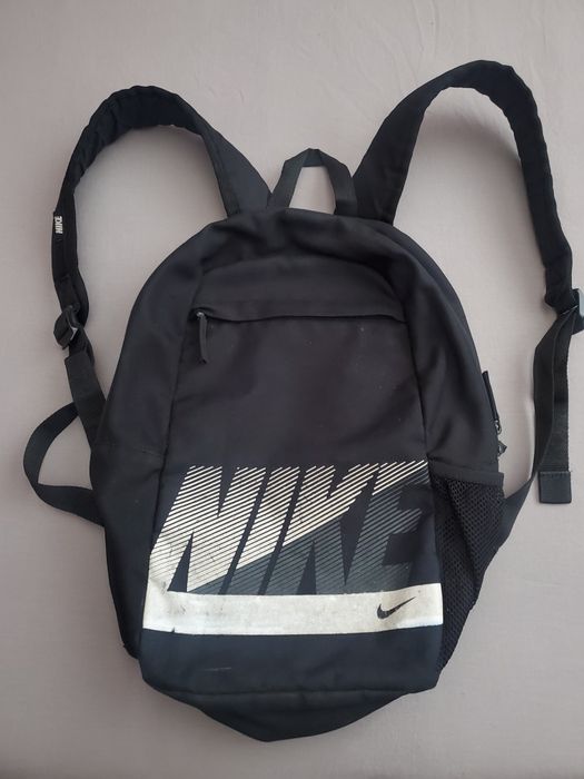 Раница NIKE черна