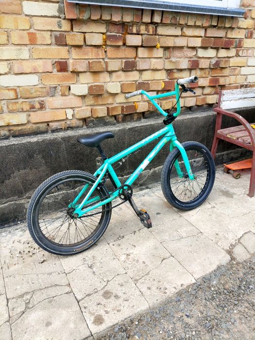 BMX новый красивый