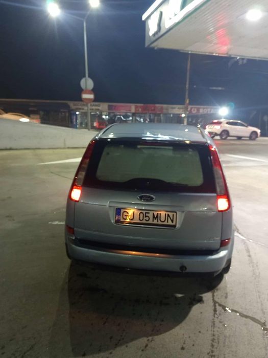 Vand ford c max  sa schimb