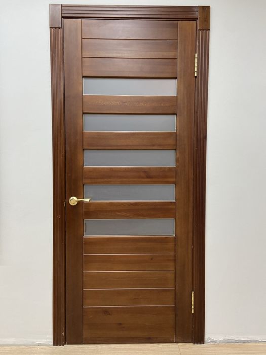 Продаю двери межкомнатные