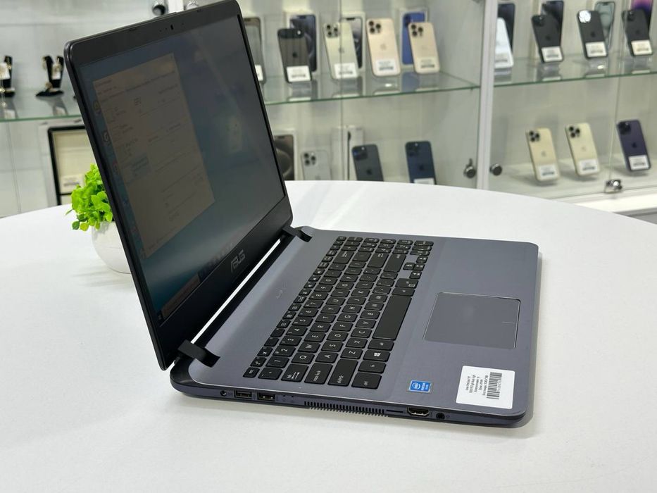 Asus Pen tium N5
