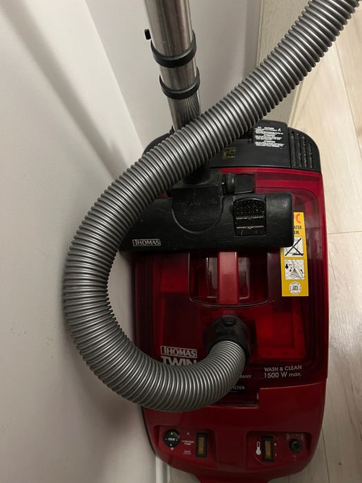 Продаю пылесос TOMAS TWIN Aquatherm