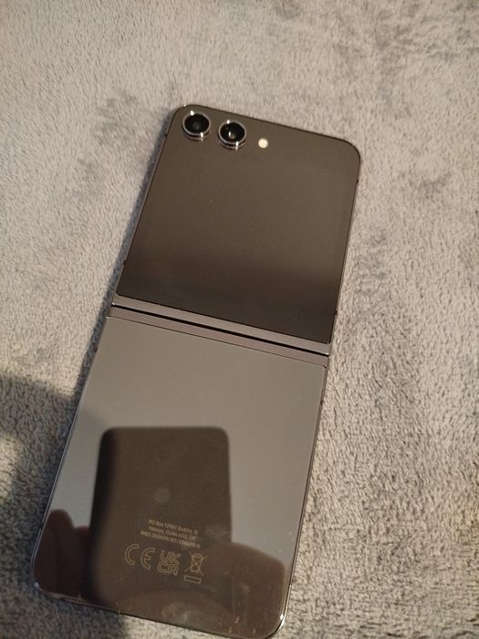 Samsung Z flip 5