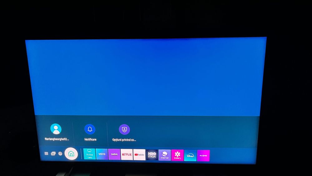 Vând televizor Samsung QLED 160 defect