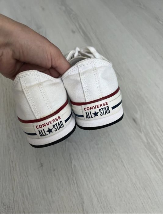 Adidasi converse