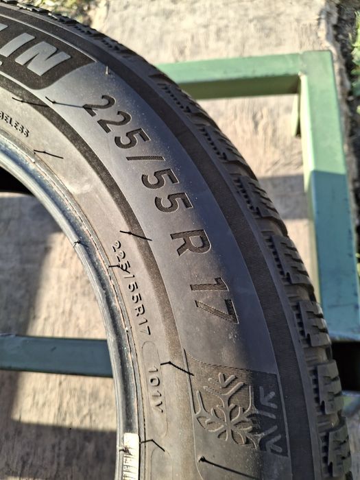 2  Anvelope de iarnă  225 55 r17 Michelin