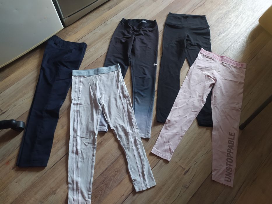 Продам джинсы на девочку