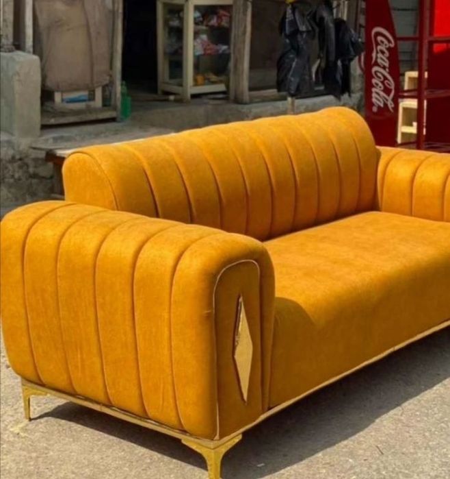 Мягкая мебель на заказ а также Рестоврация мебели