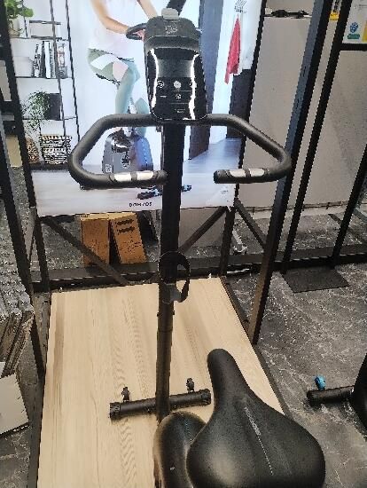 Bicicletă de apartament cu rezistență - produs resigilat Decathlon