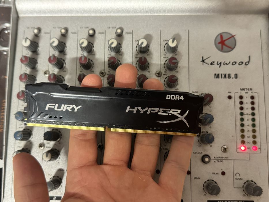 ddr4 4gb kinston fury