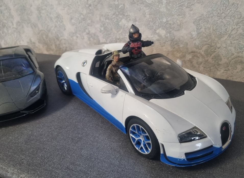 Продам машинки в отличном состоянии