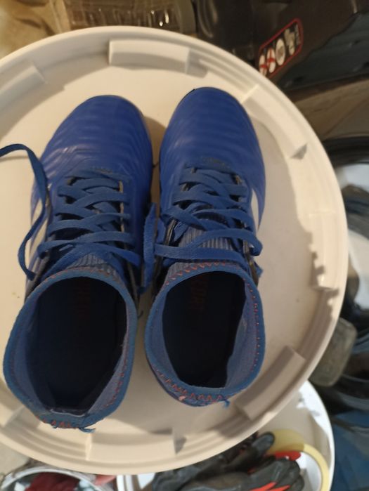 Ghete fotbal Adidas Predator