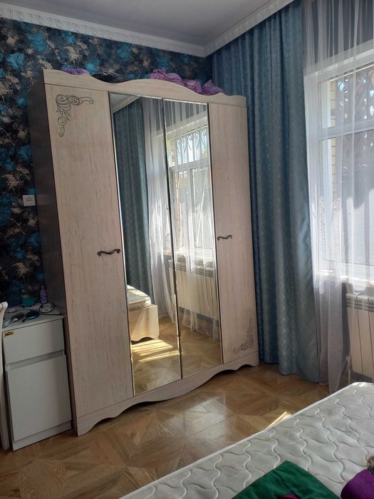 Продам спальный гарнитур