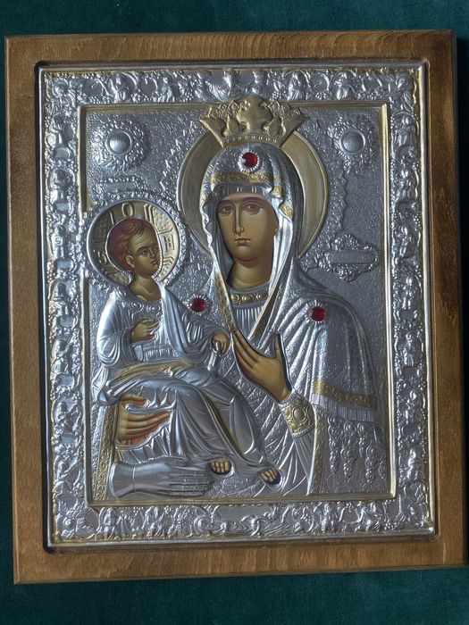 Колекция ръчно рисувани икони, със сребърен обков и други