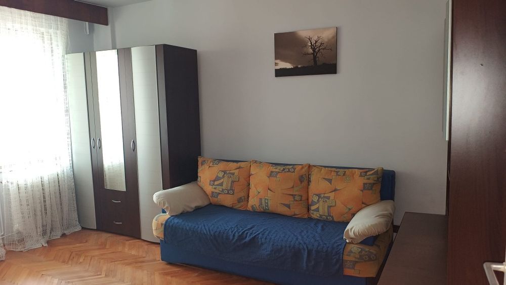 Garsoniera de închiriat în Tudor zona Shopping City persoana fizica