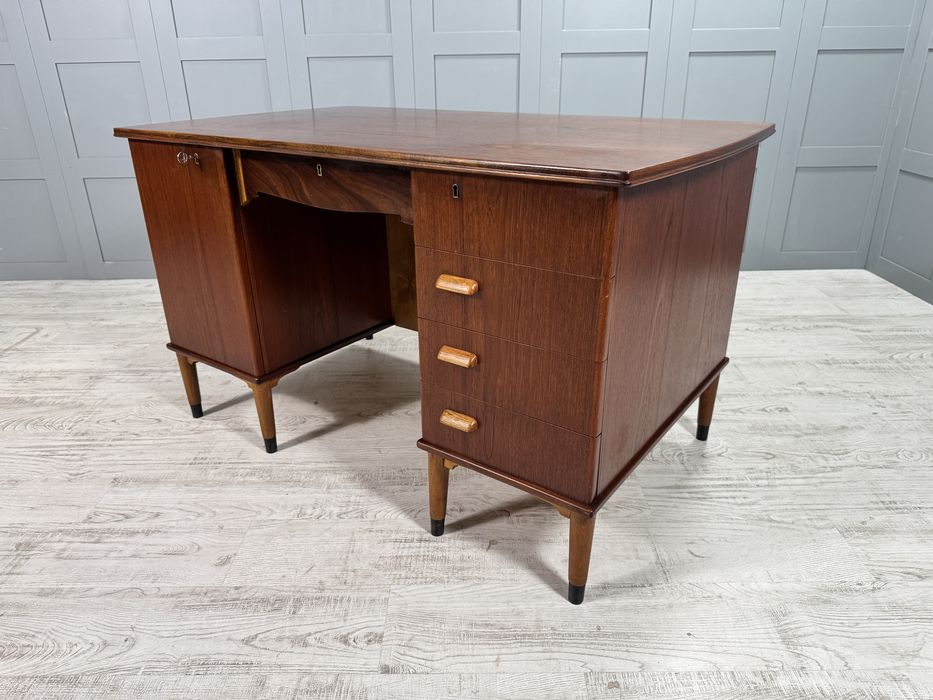 Винтидж, датско бюро Д998