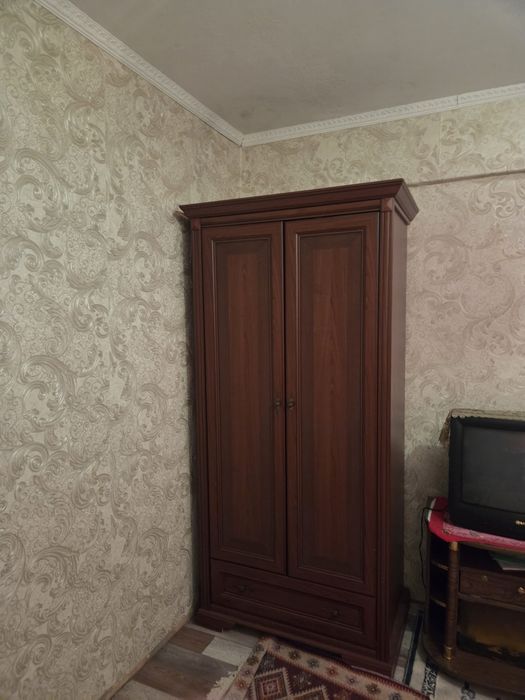 шкафы в комнаты стенка тумбочки