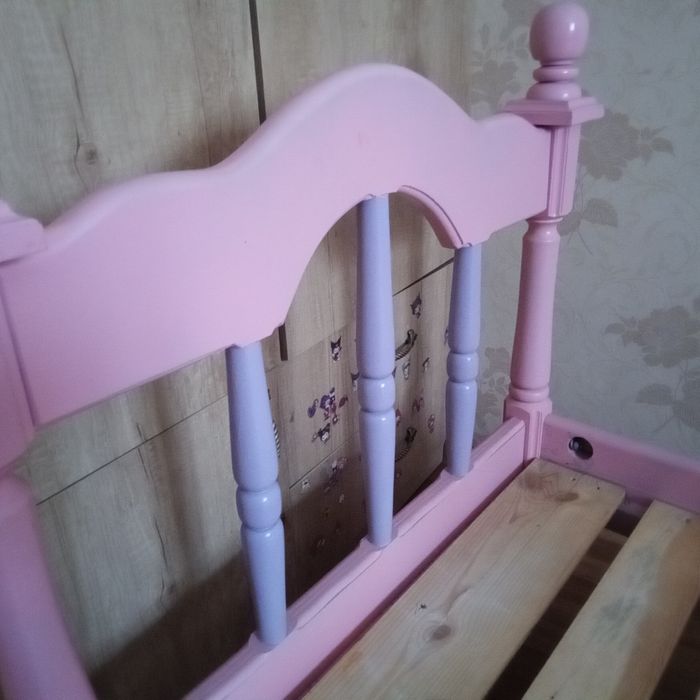 Продам деревянную кровать