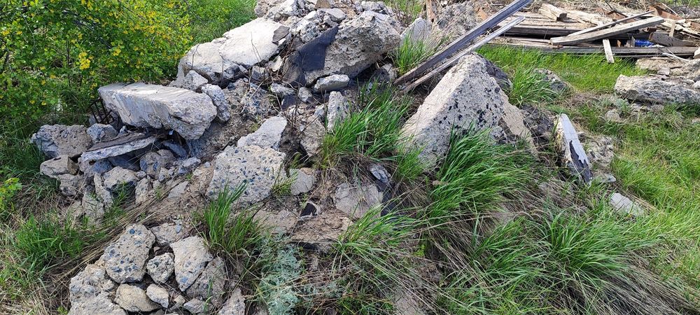 Бут камень, продам.