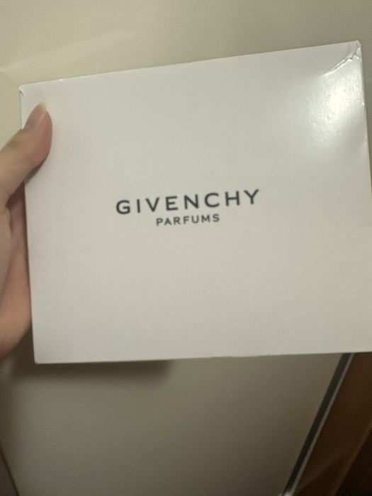 Geanta mini portfard givenchy