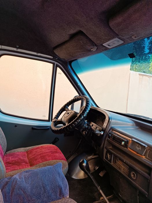 Ford tranzit( mikroaftobus) sotiladi, 1995 yil , metan