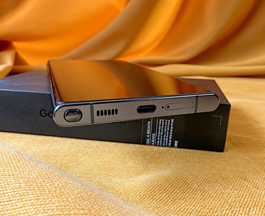 Samsung Galaxy S22 Ultra, 512 GB.