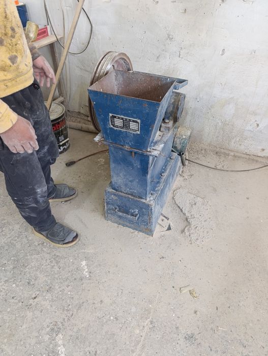 Сотилади ГРП 50 б/у, щековая дробилка 100:200 (10см:20см) -1200$