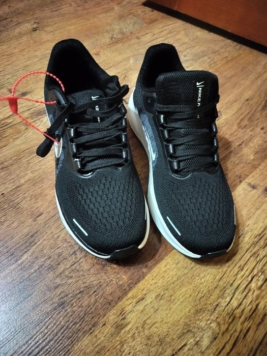 Кроссовки NIKE AIR