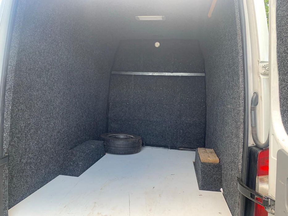 Microbuz 8+1 persoane si spatiu mare de marfa /bagaje