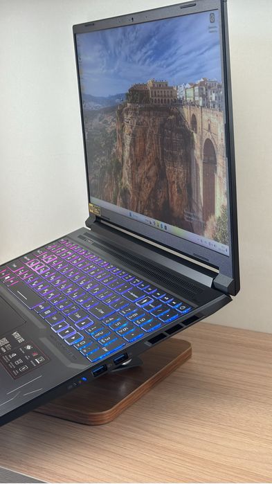 Продаю новый Acer Nitro V16s
