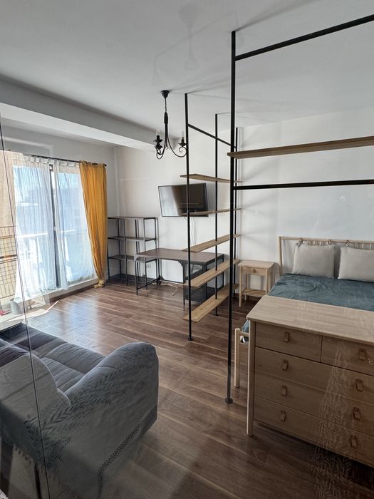 Proprietar inchiriez studio garsoniera 20 th residence Petrache poenaru