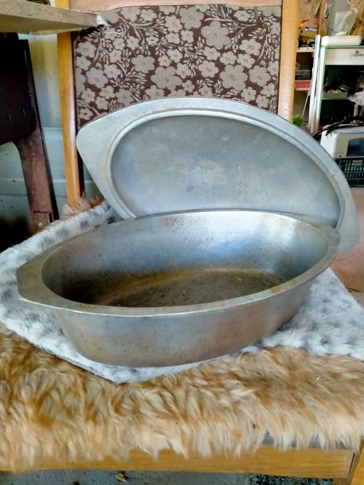 Утятница чугунная