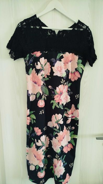 Rochie dama , nr 38 , cu flori  casual/ eleganta