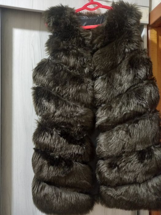 Срочно куртка мехли нимча сотилади