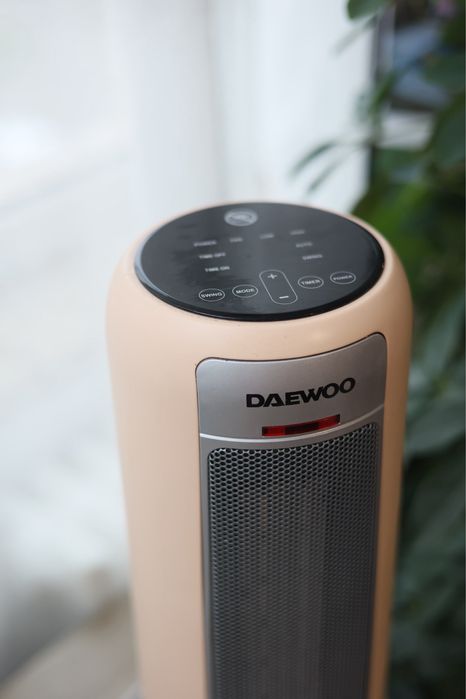 Aeroterna cald rece cu element ceramic cu telecomanda Daewoo