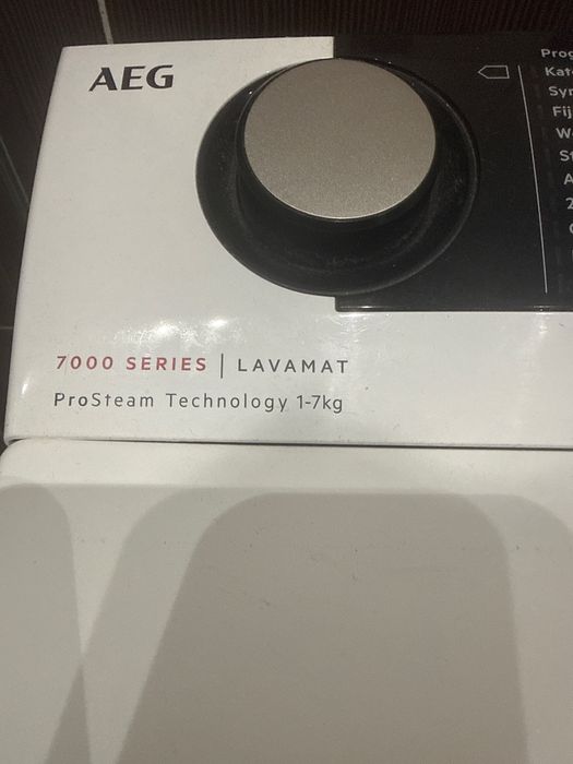 Пералня вертикална AEG 7000 series Lavamat 1-7 кг