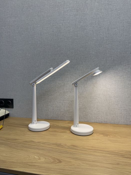 Настольная лампа