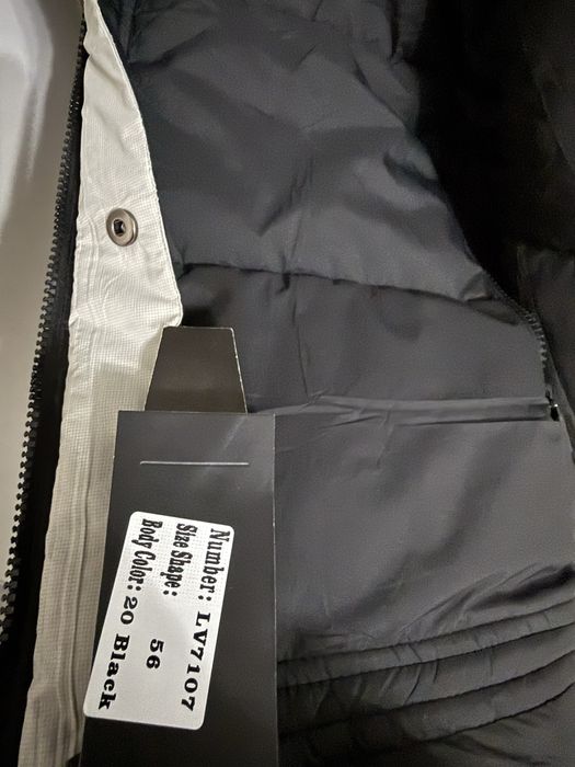 Куртка сатылады новый