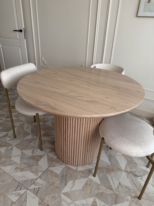 Кухонный круглый стол