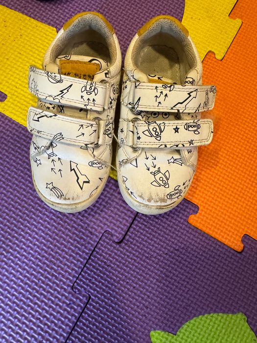 Сандали, маратонки за момче