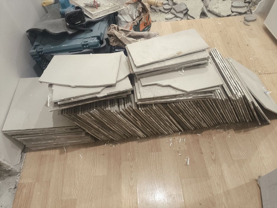 Продам плитки б/у